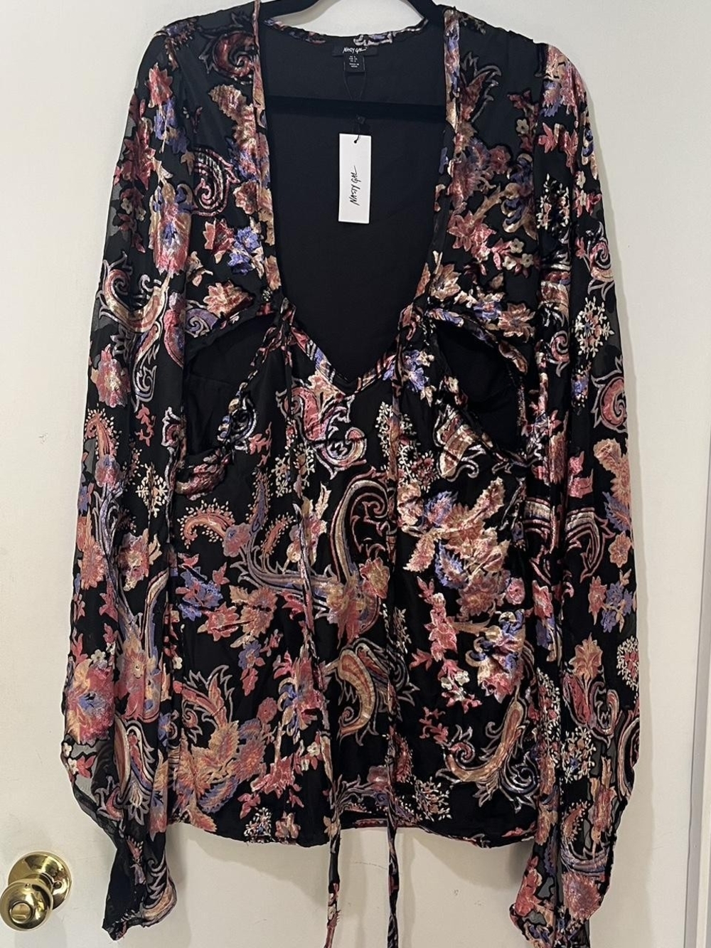 NWT Nasty Gal Floral Devore Extreme Sleeve Cut Out Mini Dress Size 4 - Picture 4 of 14